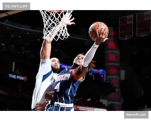 火箭战术体系偏爱三分线外投射与篮下进攻 火箭战术体系偏爱三分线外投射与篮下进攻